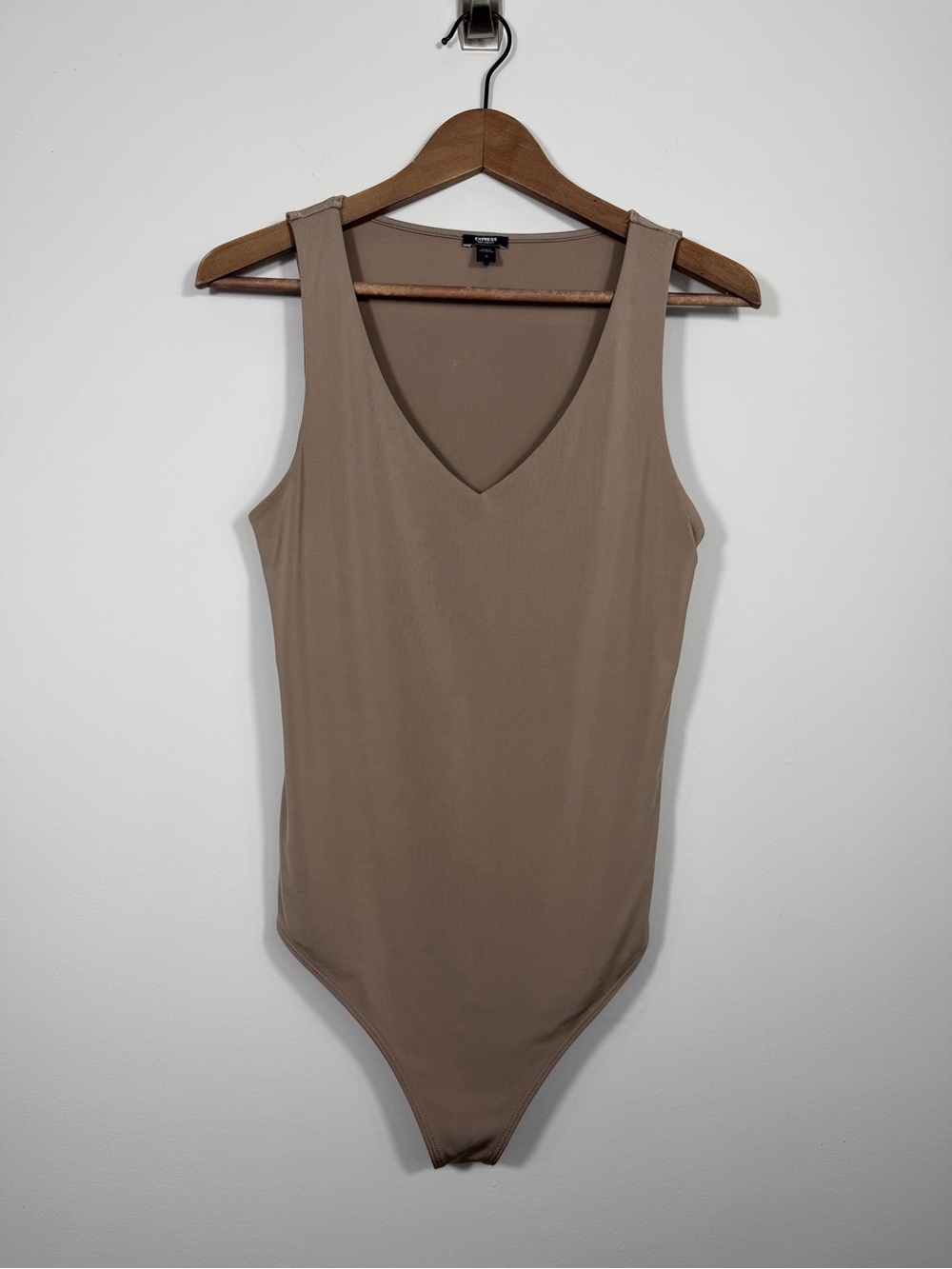 Express Body Contour Taupe V-Neck Thong Bodysuit Sleeveless Medium
